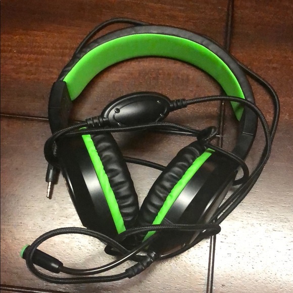Xbox one headset - Picture 1 of 1
